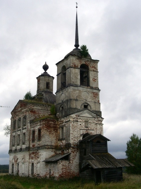 Урдома (Бережная). Церковь Воскресения Христова. фасады, вид с северо-запада