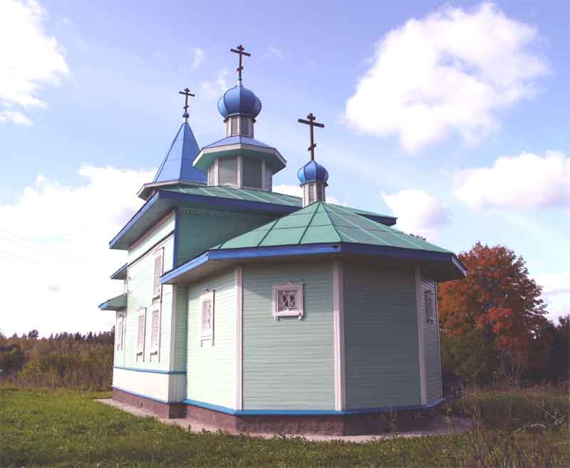 Церковь Тихвинской иконы Божией Матери, Бардово (Бежаницкий район, Псковская область). общий вид в ландшафте