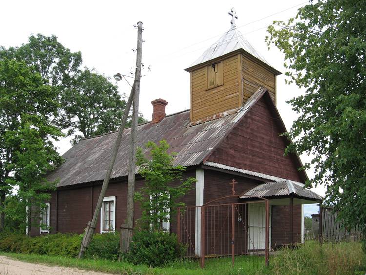 Неизвестная старообрядческая моленная, Эглайне (Аугшдаугавский край, Латвия). фасады, Общий вид моленной
