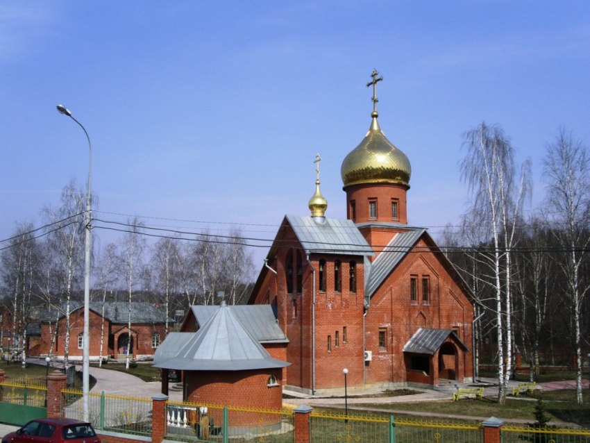 Московский. Церковь Тихона, патриарха Всероссийского в Московском. общий вид в ландшафте, вид с юго-запада