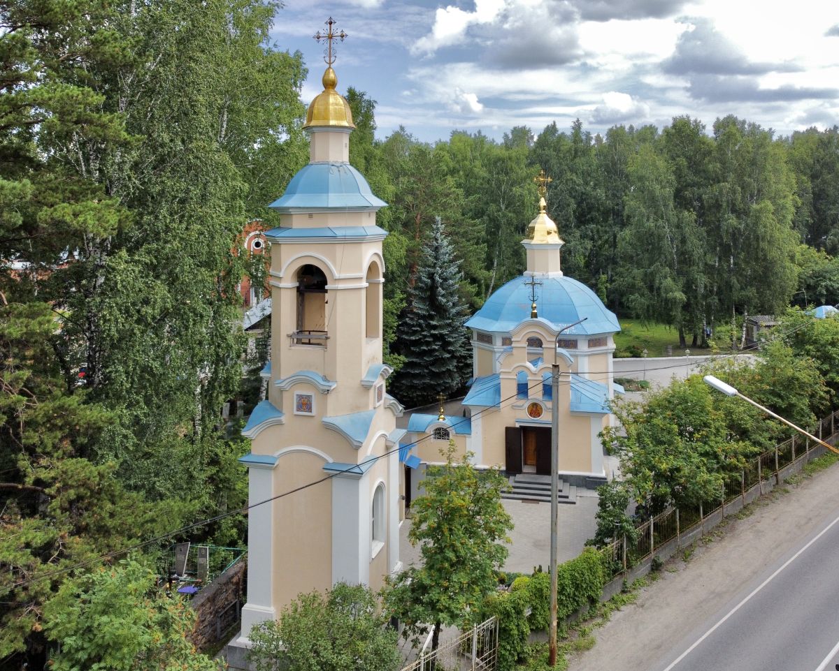 Церковь Евгения мученика, Новосибирск (Новосибирск, город, Новосибирская область). фасады, Вид с Дачного шоссе