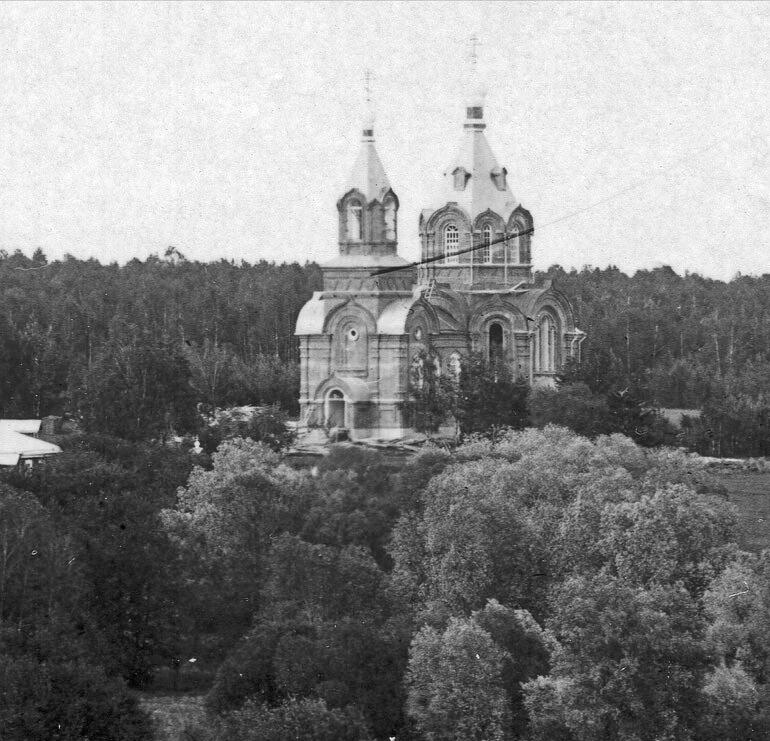 Церковь Николая Чудотворца погоста Ровки Серпуховского уезда Московской губернии (ныне в черте г. Чехов Московской области). Начало XX века., архивная фотография. Церковь Николая Чудотворца, Чехов (Чеховский городской округ, Московская область)