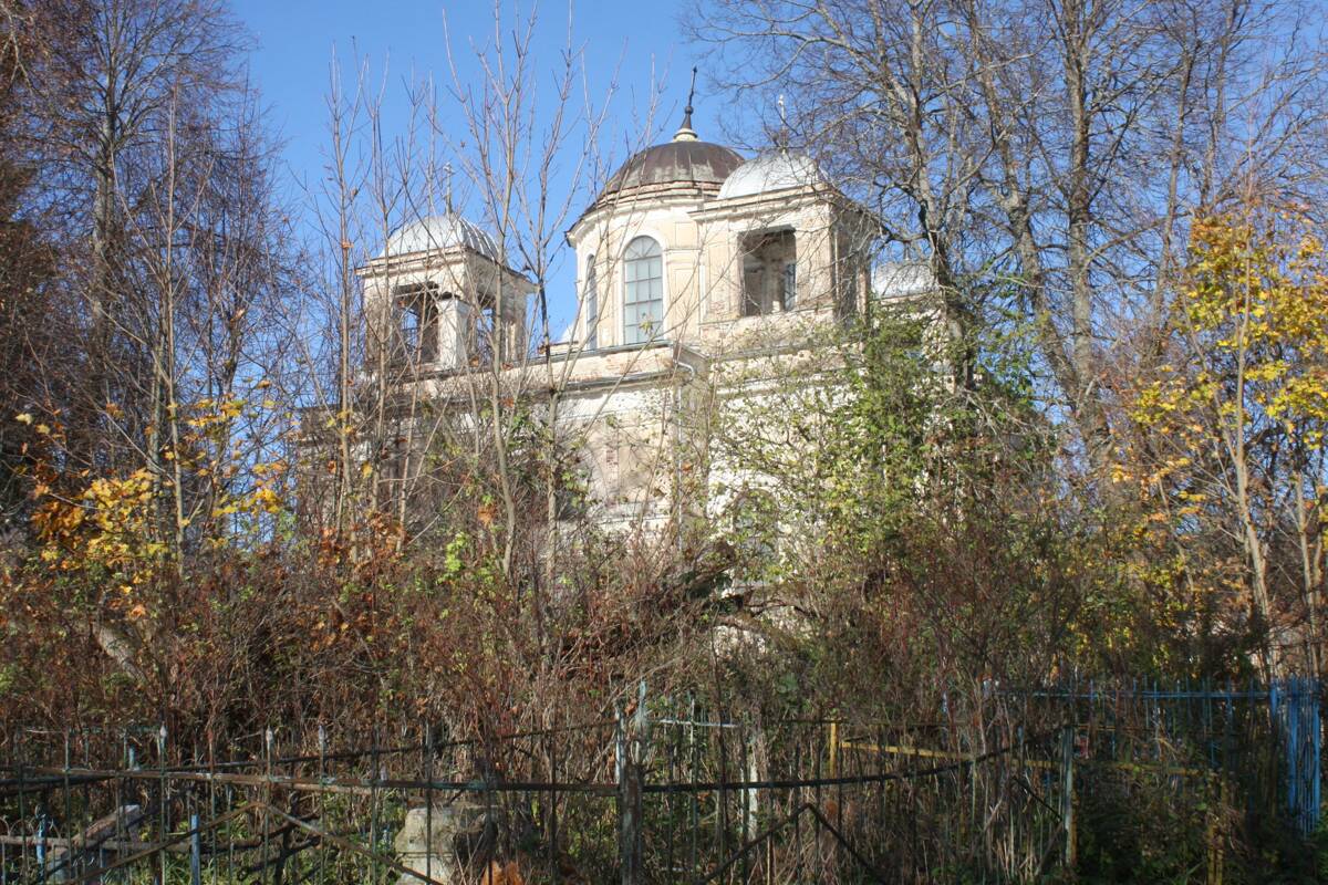 Церковь Успения Пресвятой Богородицы, Родня (Старицкий район, Тверская область). фасады