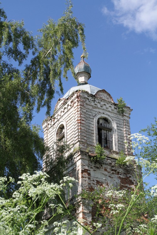 Церковь Троицы Живоначальной, Микулино (Руднянский район, Смоленская область). архитектурные детали, Колокольня