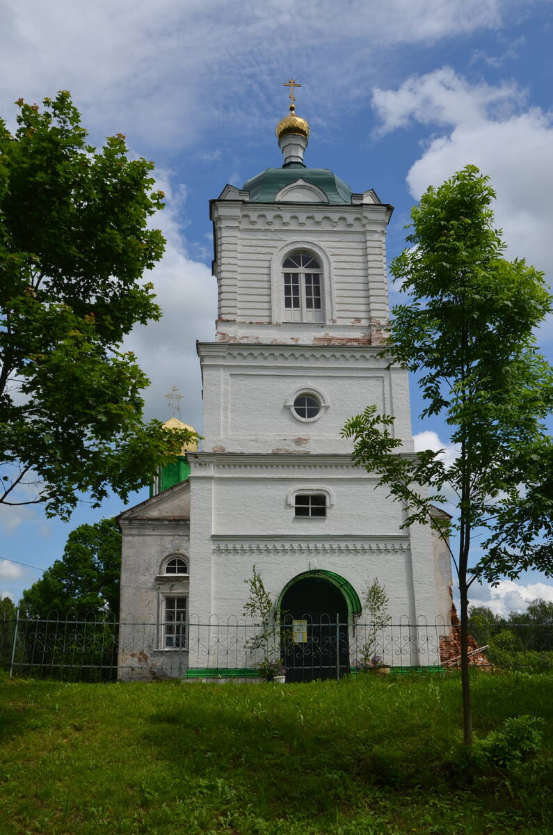 Церковь Троицы Живоначальной, Микулино (Руднянский район, Смоленская область). фасады