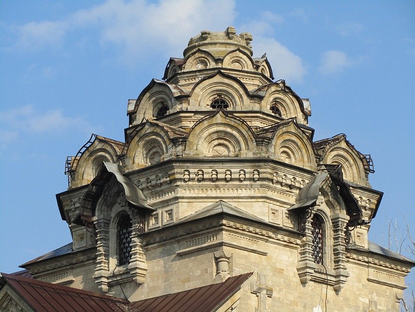 Берёзовка. Церковь Димитрия Солунского. архитектурные детали, завершение главного объема, вид с юго-востока