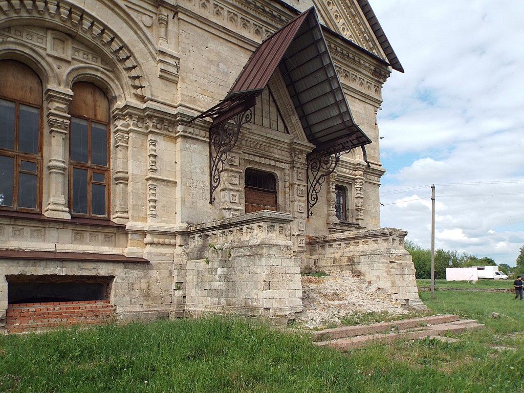 Церковь Димитрия Солунского, Берёзовка (Данковский район, Липецкая область). архитектурные детали