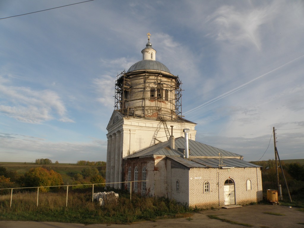 Помра. Церковь Спаса Преображения. фасады