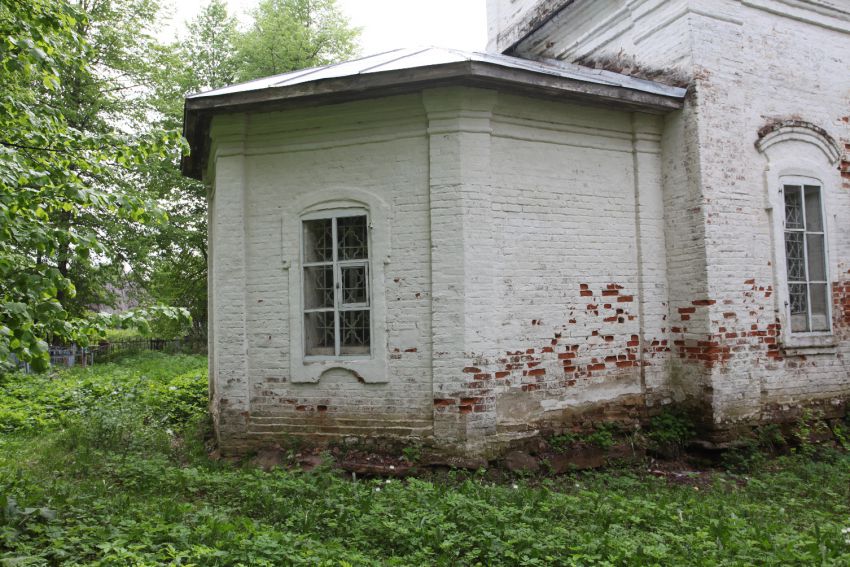 Церковь Троицы Живоначальной, Раздумово (Рыбинский район, Ярославская область). архитектурные детали
