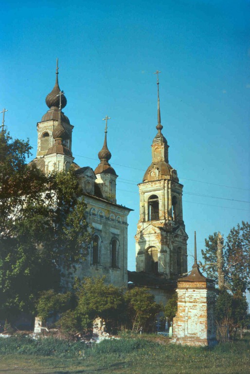 Церковь Казанской иконы Божией Матери, Ивановское (Рыбинский район, Ярославская область). фасады
