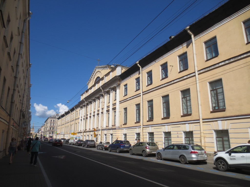 Домовая церковь Петра и Павла при Российском Государственном педагогическом университете имени А. И. Герцена, Центральный район (Санкт-Петербург, г. Санкт-Петербург). фасады