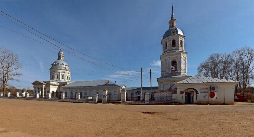 Церковь Вознесения Господня, Каринка (Кирово-Чепецкий район, Кировская область). общий вид в ландшафте
