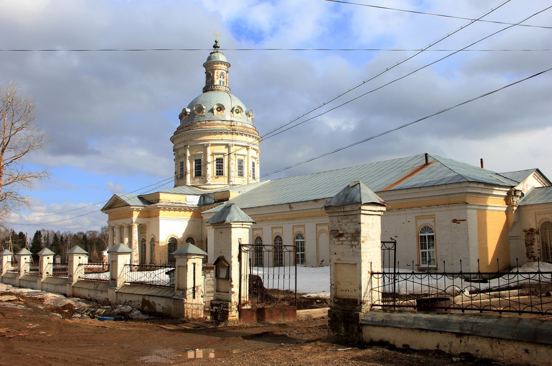 Церковь Вознесения Господня, Каринка (Кирово-Чепецкий район, Кировская область). фасады