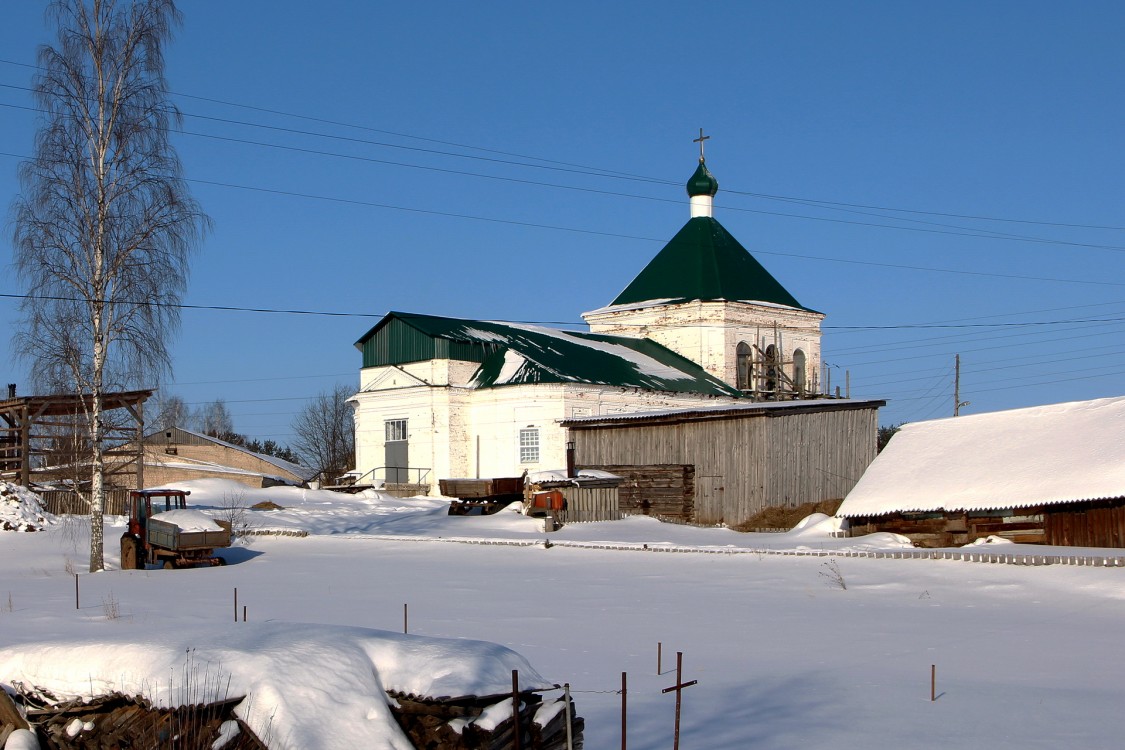 Воя. Церковь Николая Чудотворца. фасады