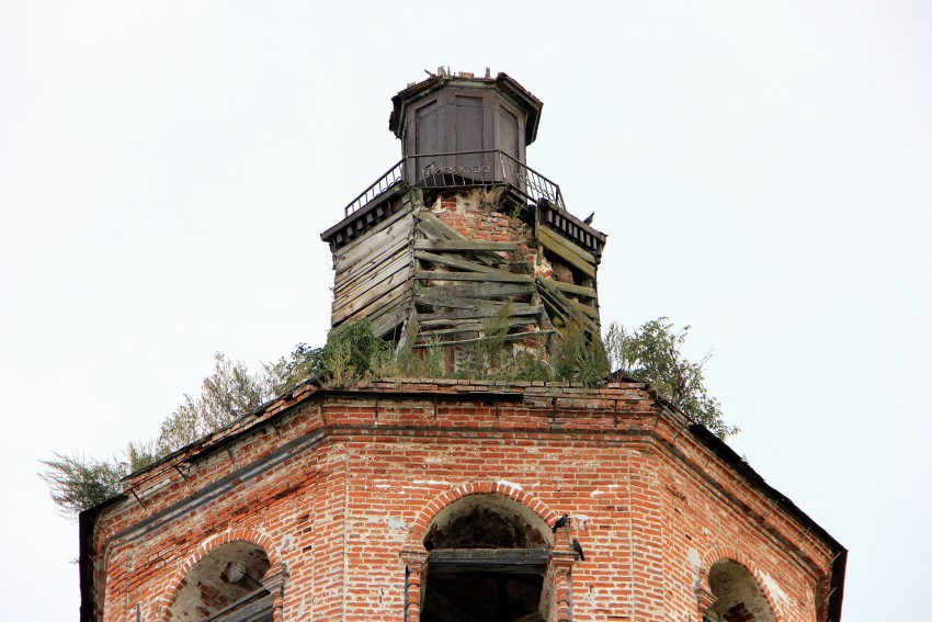Церковь Екатерины, Курчум (Сунский район, Кировская область). архитектурные детали, верхушка колокольни