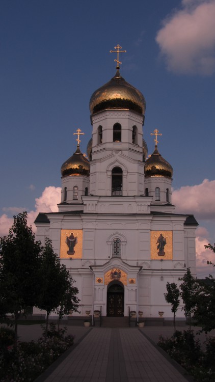 Церковь Троицы Живоначальной, Новодонецкая (Выселковский район, Краснодарский край). фасады