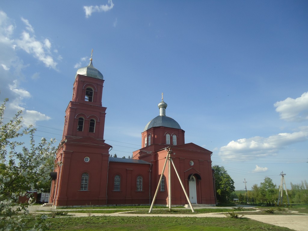 Сергиевское. Церковь Сергия Радонежского. общий вид в ландшафте