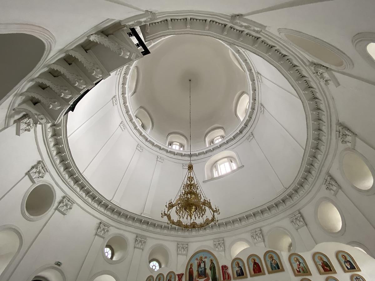 Главный объём, интерьер и убранство. Церковь Владимирской иконы Божией Матери, Баловнево (Данковский район, Липецкая область)