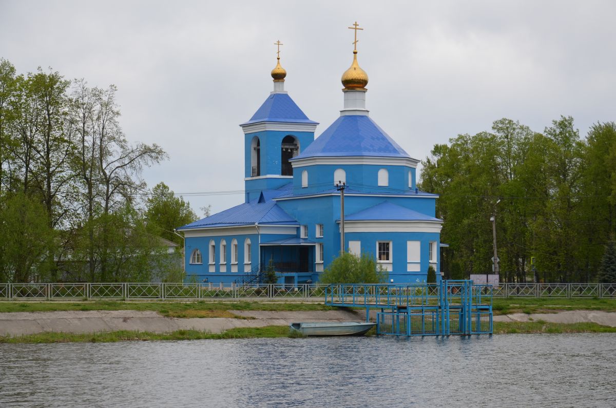 Церковь Успения Пресвятой Богородицы, Хвастовичи (Хвастовичский район, Калужская область). фасады