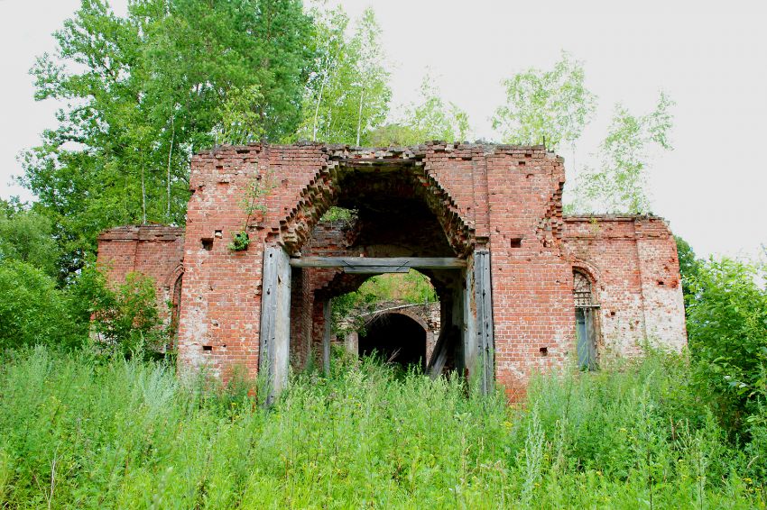 Церковь Михаила Архангела, Берестна (Хвастовичский район, Калужская область). фасады, Западный фасад храма