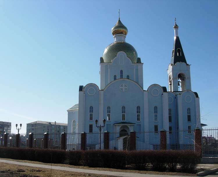 Тихорецк. Церковь Ксении Петербургской. общий вид в ландшафте