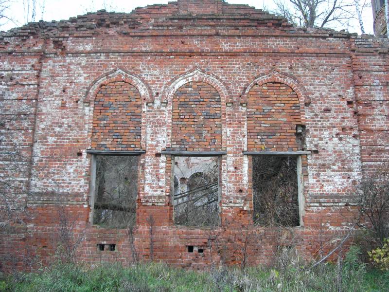 Церковь Михаила Архангела, Берестна (Хвастовичский район, Калужская область). архитектурные детали