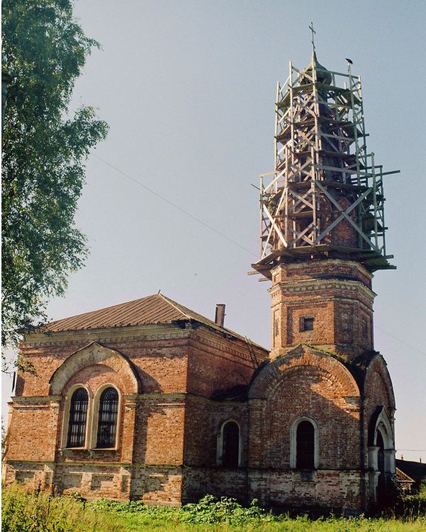 Церковь Троицы Живоначальной, Лобково (Кашинский городской округ, Тверская область). фасады