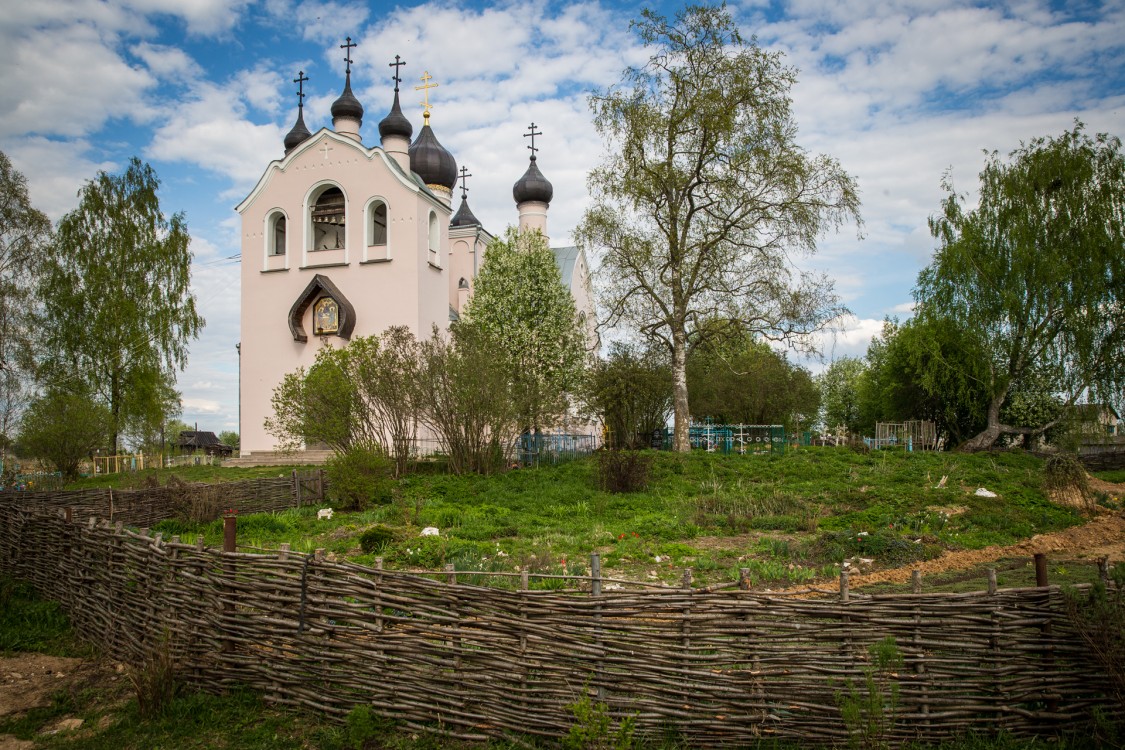 Церковь Троицы Живоначальной, Уницы (Кашинский городской округ, Тверская область). фасады