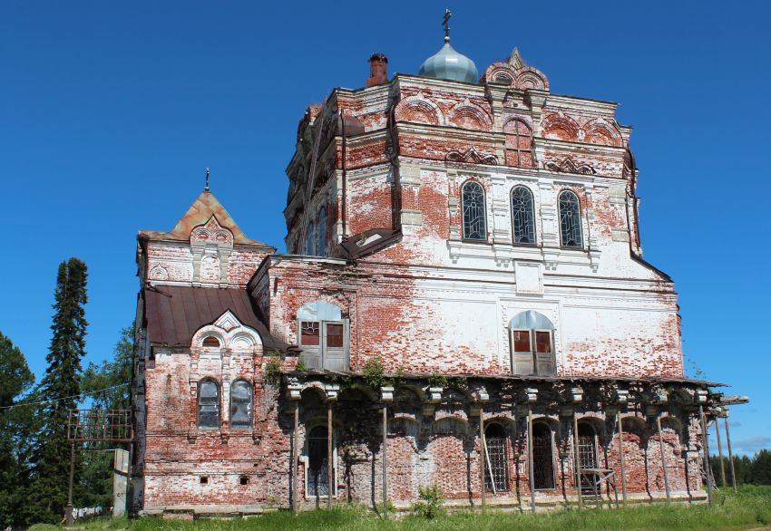 Артемиев Веркольский монастырь. Собор Успения Пресвятой Богородицы, Веркола (Новый Путь) (Пинежский район, Архангельская область). общий вид в ландшафте, Вид с юга