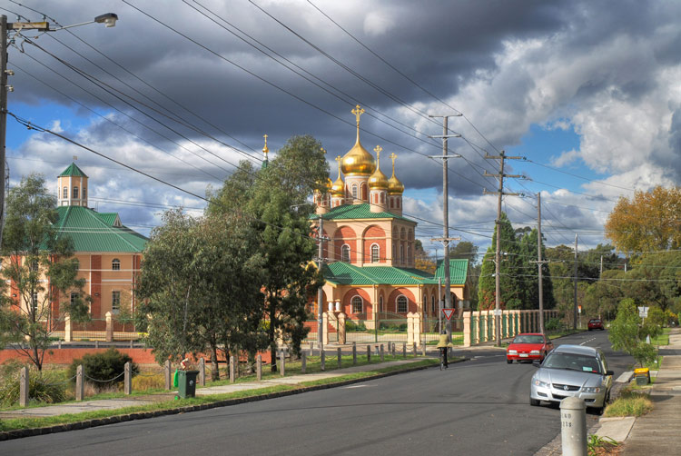 Собор Покрова Пресвятой Богородицы, Мельбурн (Австралия, Прочие страны). общий вид в ландшафте, Вид с запада с Альбион-стрит.