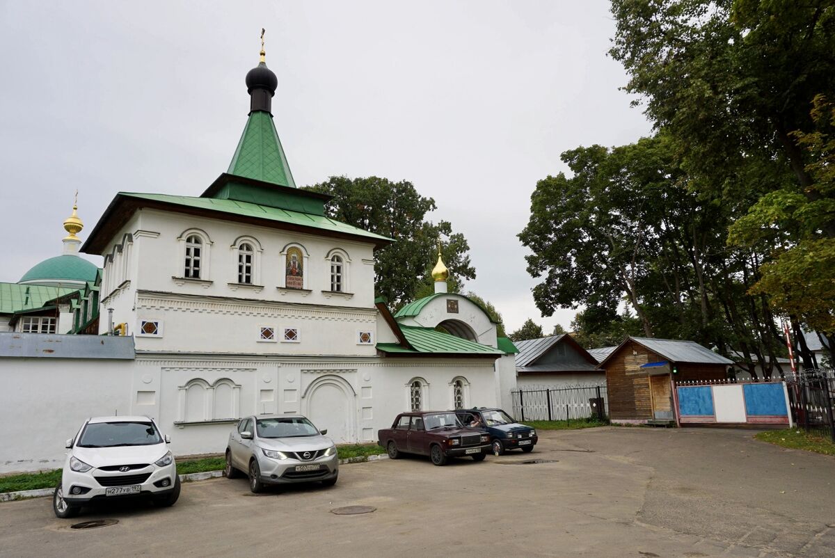 Екатерининский монастырь. Церковь Тихона, патриарха  Всероссийского, Видное (Ленинский городской округ, Московская область). фасады