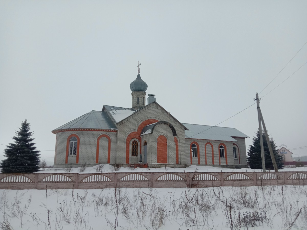 Церковь Новомучеников и исповедников Церкви Русской в Рясниках, Карачев (Карачевский район, Брянская область). фасады