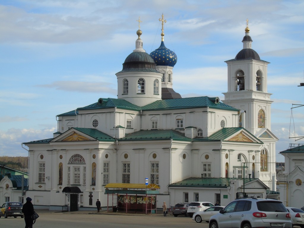 Арзамас. Николаевский женский монастырь. Церковь Богоявления Господня. фасады