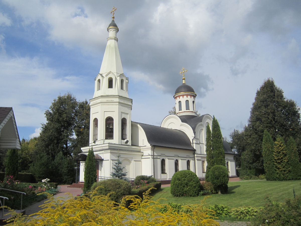 Троицк. Церковь Тихвинской иконы Божией Матери в Троицке. фасады