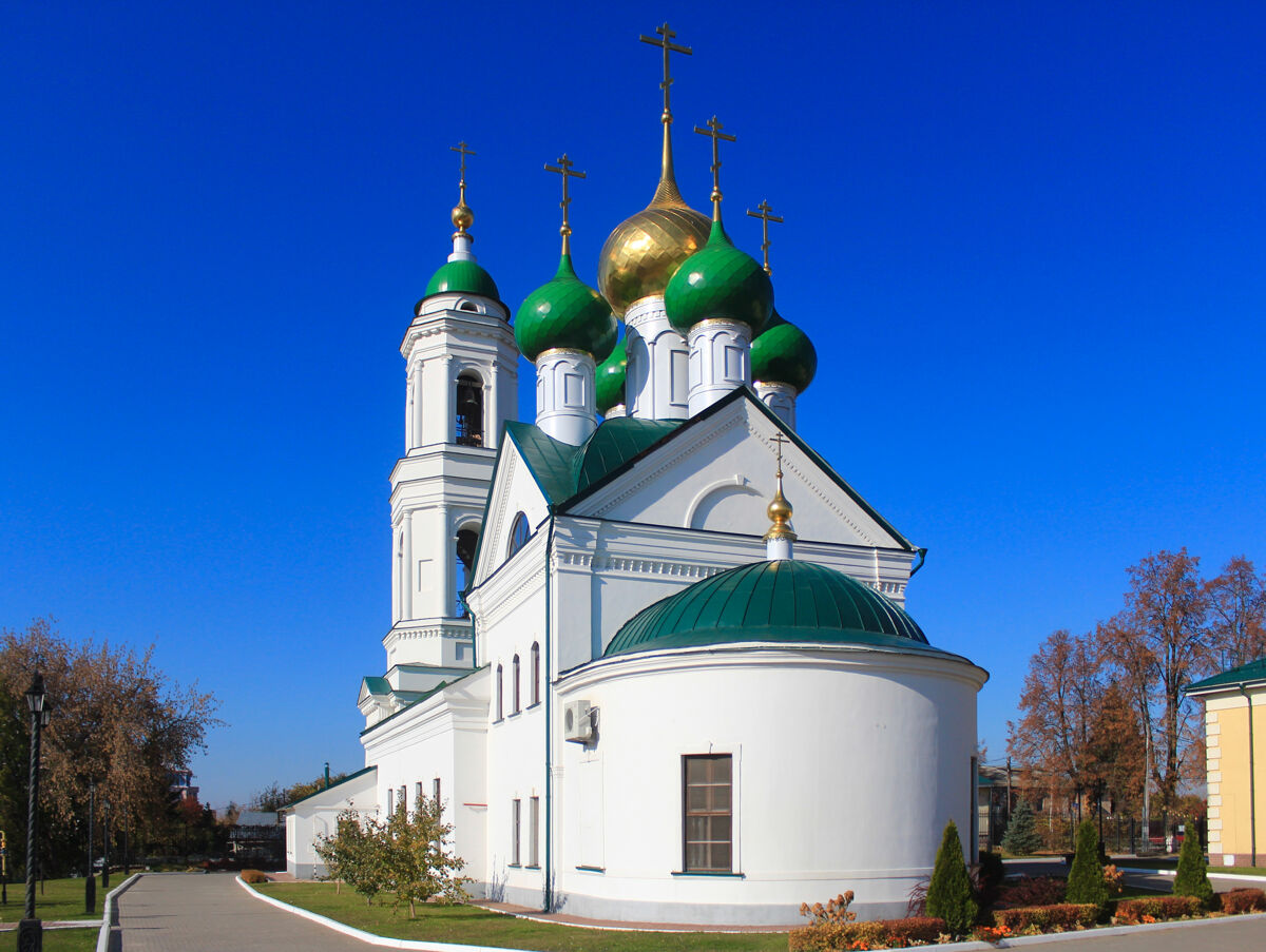 Бор. Церковь Сергия Радонежского. фасады, Вид с юго-востока
