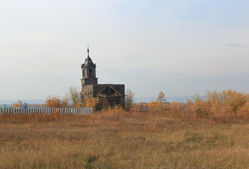 Церковь Михаила Архангела, Павловка (Сергиевский район, Самарская область). общий вид в ландшафте