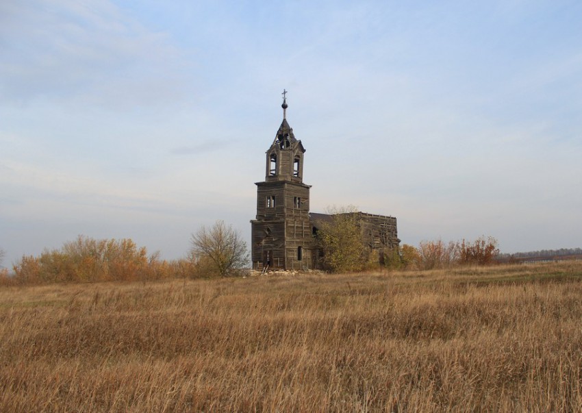 Церковь Михаила Архангела, Павловка (Сергиевский район, Самарская область). общий вид в ландшафте
