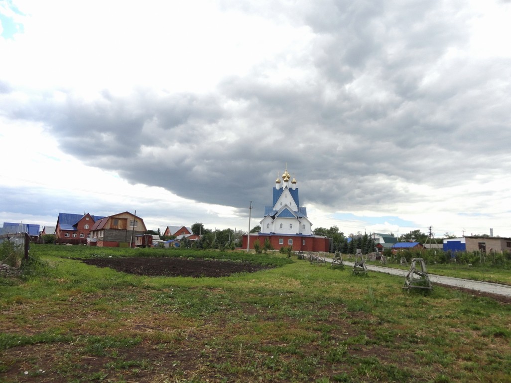 Церковь Михаила Архангела, Суходол (Сергиевский район, Самарская область). общий вид в ландшафте