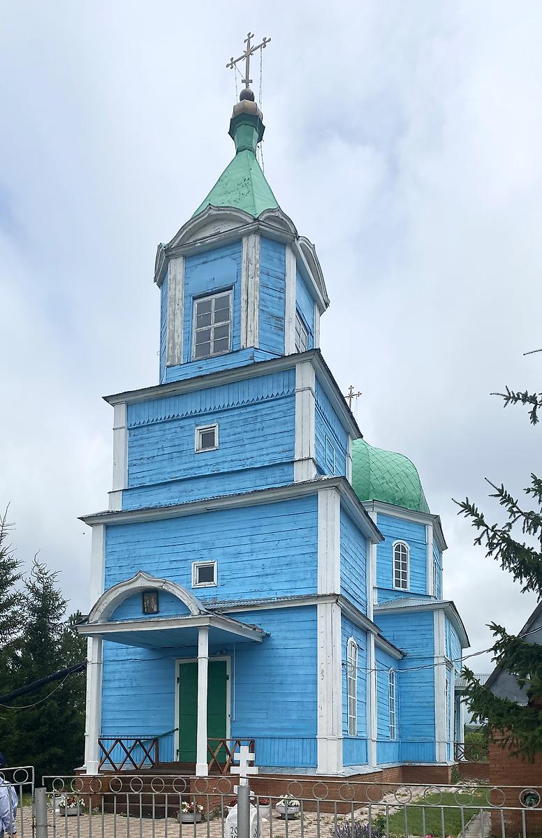 Вид с юго-запада, фасады. Церковь Михаила Архангела, Малое Ишуткино (Исаклинский район, Самарская область)