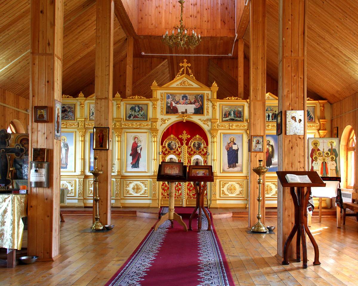 интерьер и убранство. Подворье Сызранского Вознесенского монастыря. Церковь Царственных страстотерпцев, Кашпир (Сызрань, город, Самарская область)