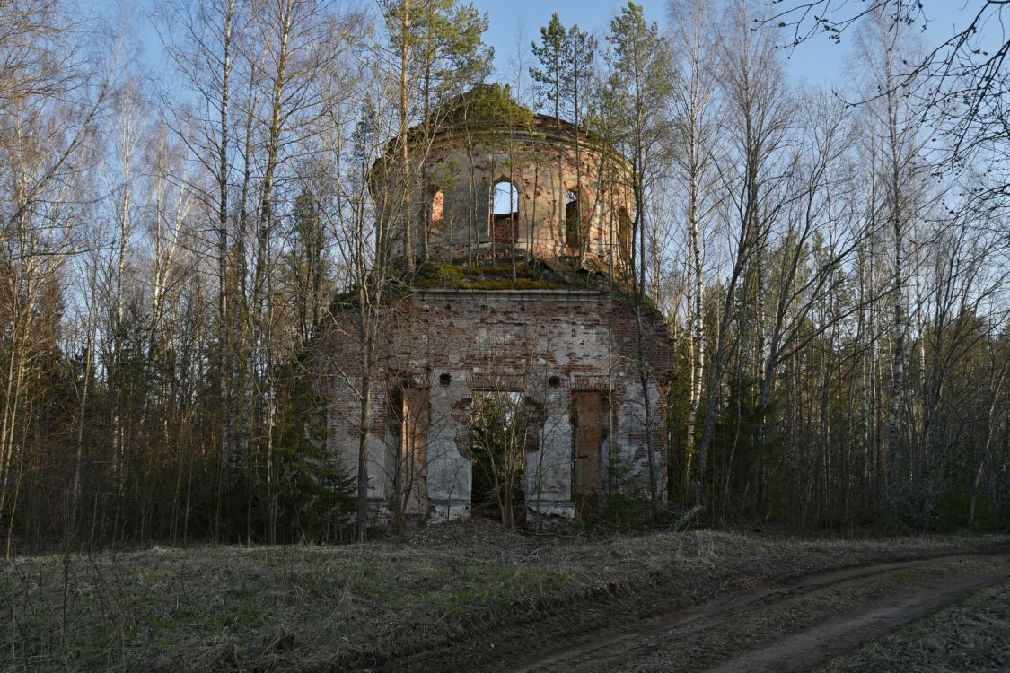 Холмец, погост. Церковь Михаила Архангела. фасады, Вид с севера