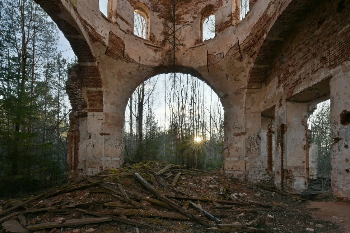 Церковь Михаила Архангела, Холмец, погост (Калининский район, Тверская область). интерьер и убранство, Западная сторона основного объема