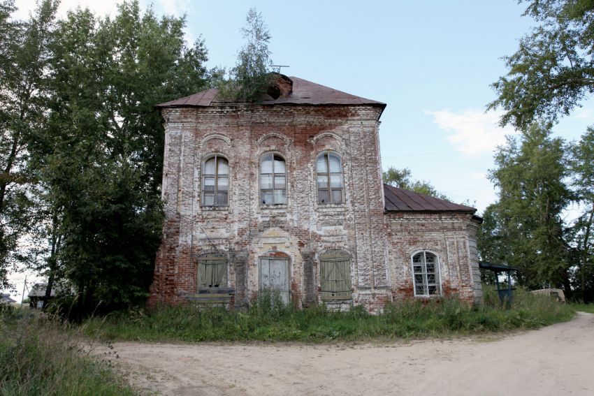 Церковь Илии Пророка, Ильинское (Первомайский район, Ярославская область). общий вид в ландшафте