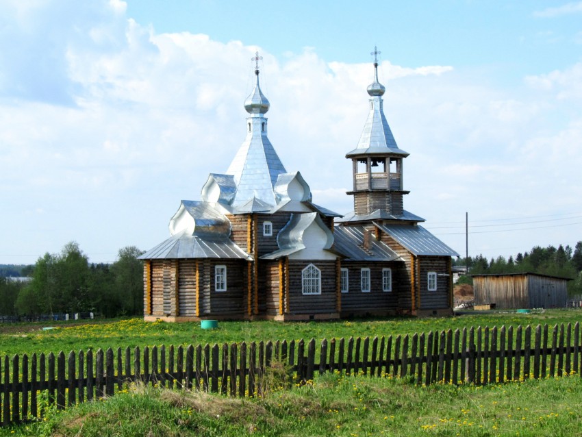 Нюксеница. Церковь Агапита Маркушевского. общий вид в ландшафте, вид с северо-востока