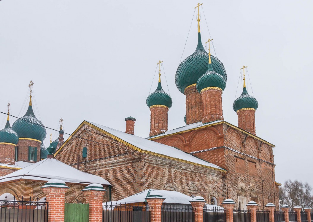 Ярославль. Церковь Сретения Владимирской иконы Божией Матери в Коровниках. архитектурные детали, Вид юго-запада