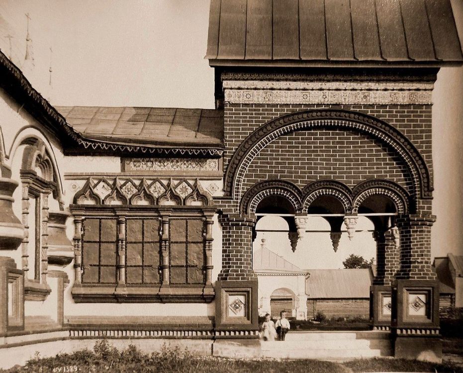 Церковь Иоанна Златоуста в Коровниках, Ярославль (Ярославль, город, Ярославская область). архивная фотография, Вид боковой части западного входа. Из альбома И.Ф. Барщевского, начало ХХ в.