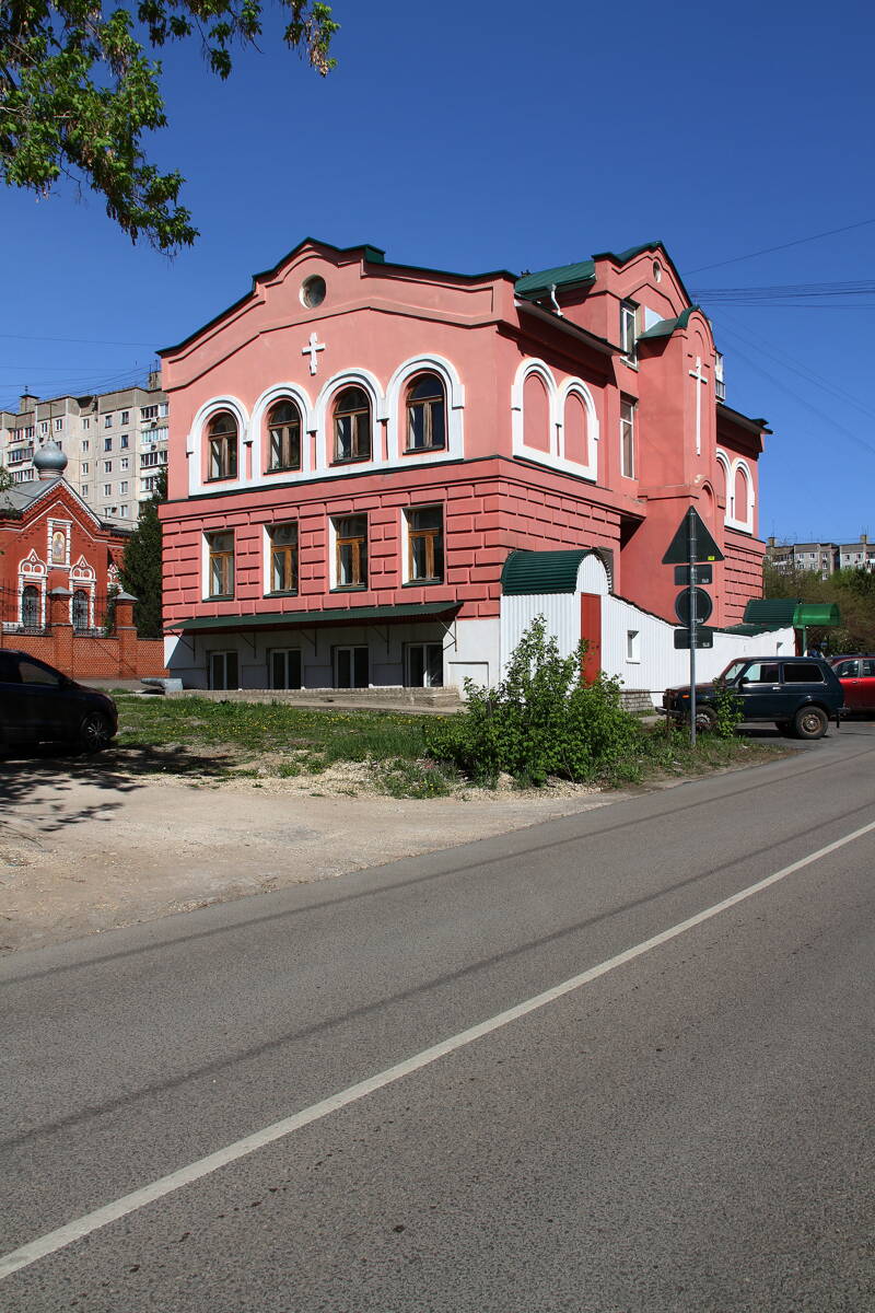 Церковь Николая Чудотворца, Липецк (Липецк, город, Липецкая область). дополнительная информация, Воскресная школа и паломническая служба.