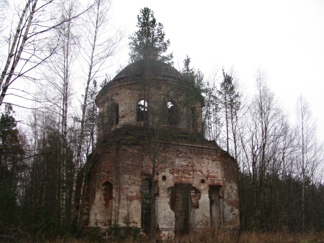 Холмец, погост. Церковь Михаила Архангела. фасады, Вид с севера