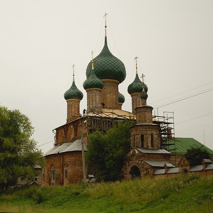 Церковь Сретения Владимирской иконы Божией Матери в Коровниках, Ярославль (Ярославль, город, Ярославская область). фасады, Церковь Владимирской иконы Божией Матери