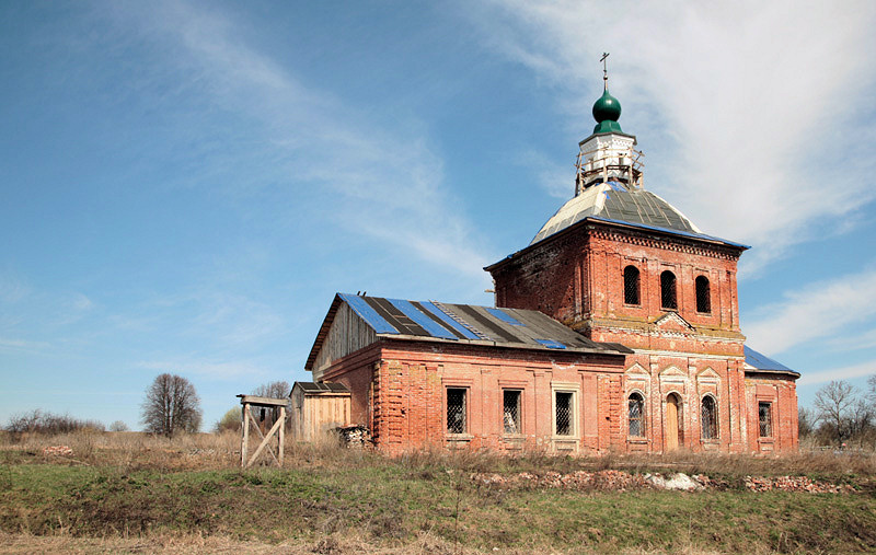 Романово-на-Рокше. Церковь Воздвижения Креста Господня. фасады